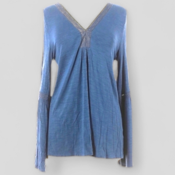 🧡Cupio Long, Bell Split- Sleeve Top With Embroidered Details - Picture 2 of 8